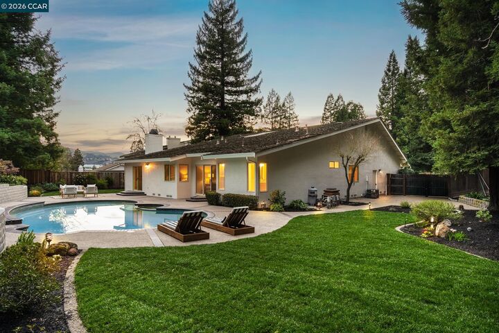 Property Photo: 58 Lansford Ct CA 94582