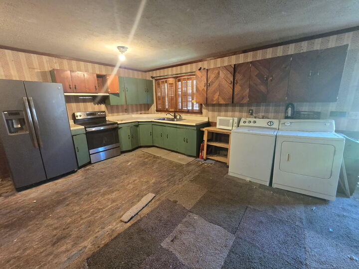 Property Photo:  1700 Marion Avenue  TN 37380 