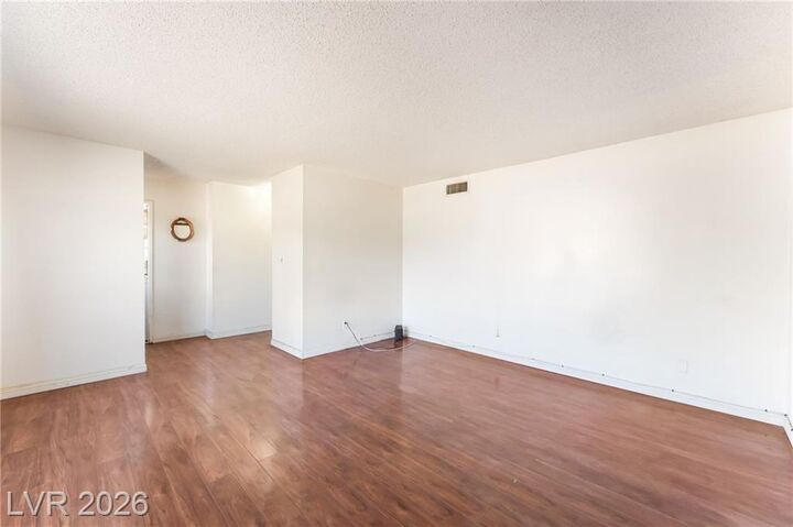 Property Photo: 3091 Oxford Lane NV 89121