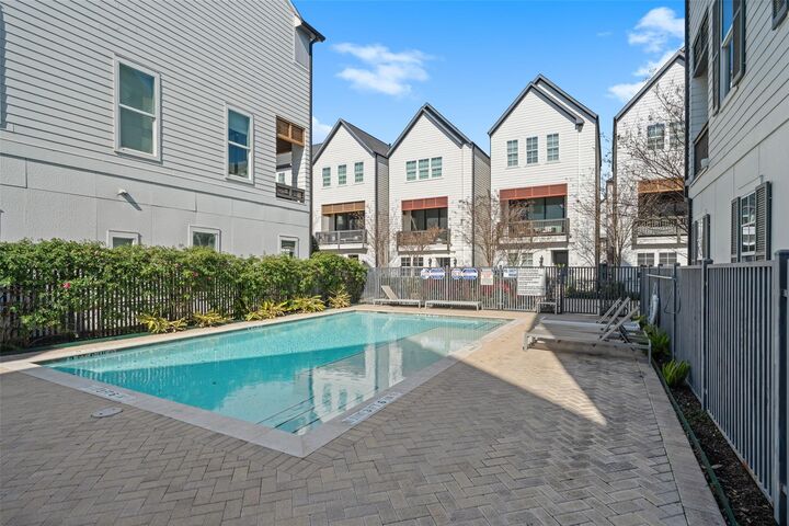 Property Photo:  3307 Timbergrove Oaks Street  TX 77008 