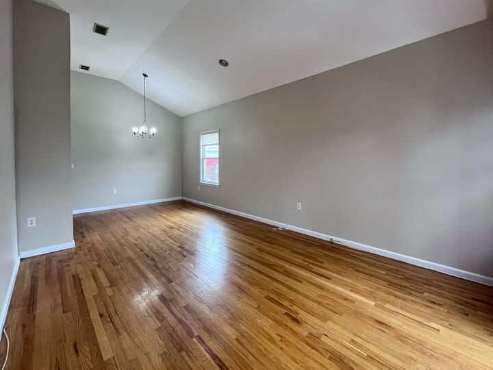 Property Photo:  43 Manhattan Ave 2  NJ 07307-1111 