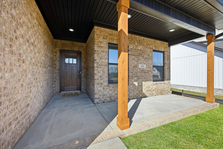 Property Photo:  104 Peoples Meadow  KY 40356 