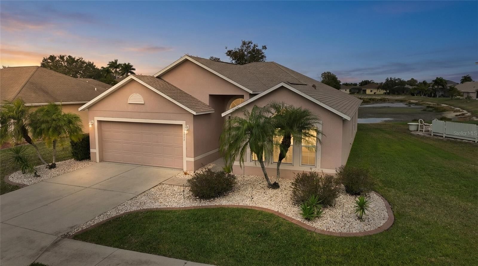 Property Photo: 2735 Suncoast Lakes Boulevard FL 33980