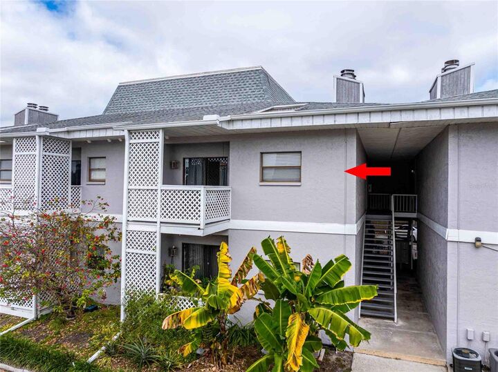 Property Photo:  4405 W Fair Oaks Avenue 8  FL 33611 