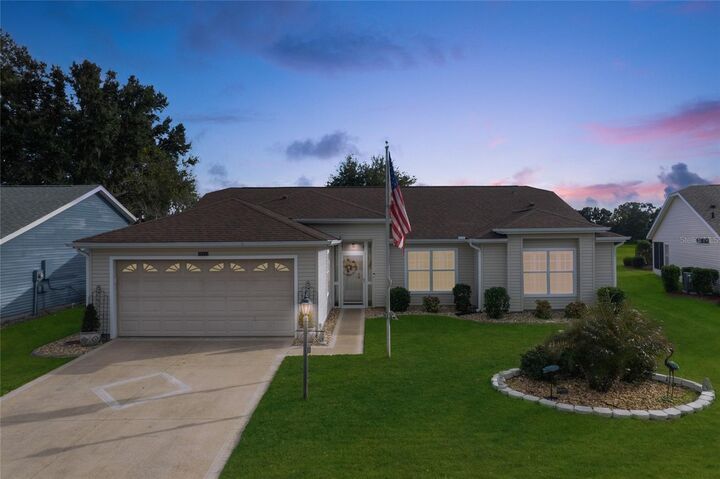 Property Photo:  25233 Lost Oak Circle  FL 34748 