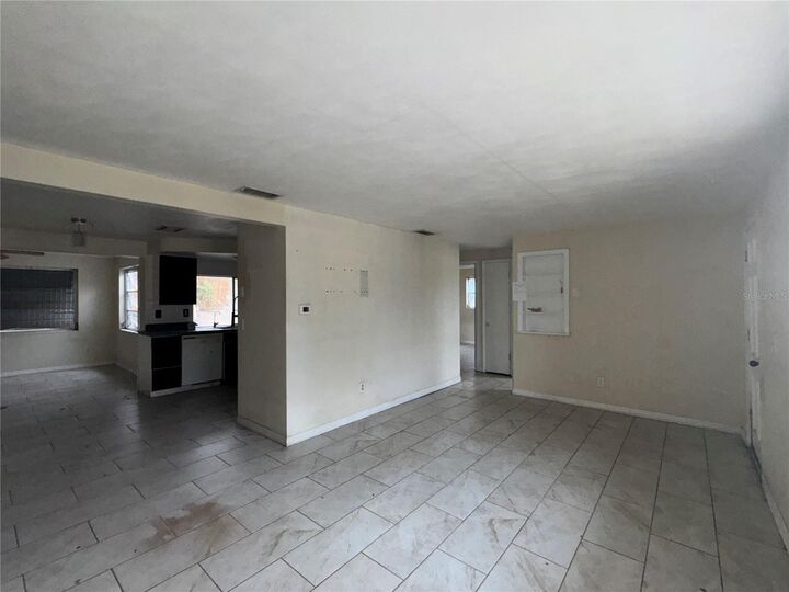 Property Photo: 3331 Clydesdale Drive FL 34691