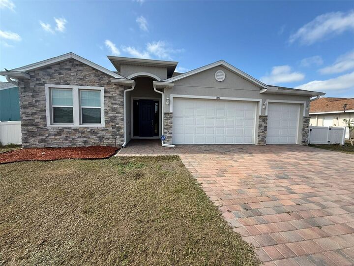 Property Photo:  1451 Vermouth Lane  FL 33983 