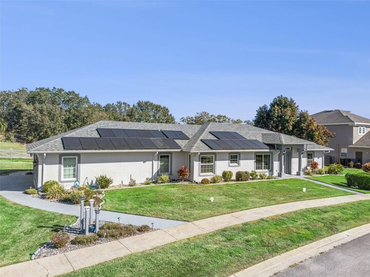 Property Photo:  217 Kent Court  FL 33844 