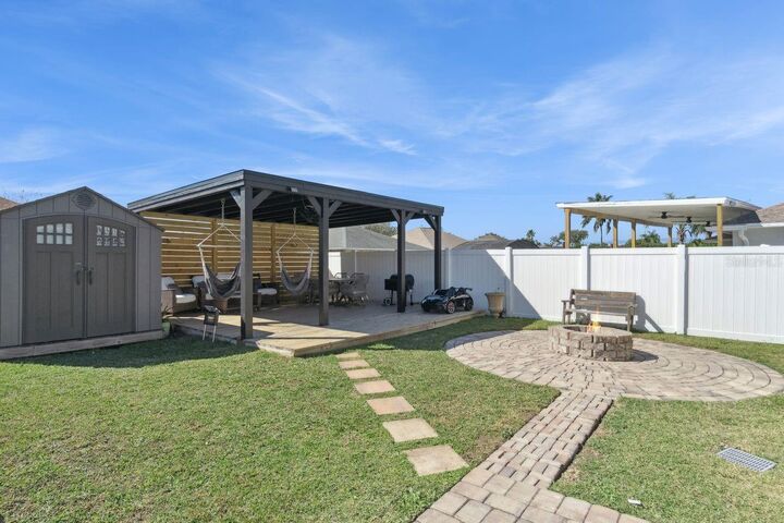 Property Photo:  3594 Yellow Bird Court  FL 34772 