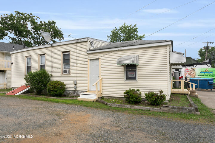 Property Photo:  289 Port Monmouth Road  NJ 07748 