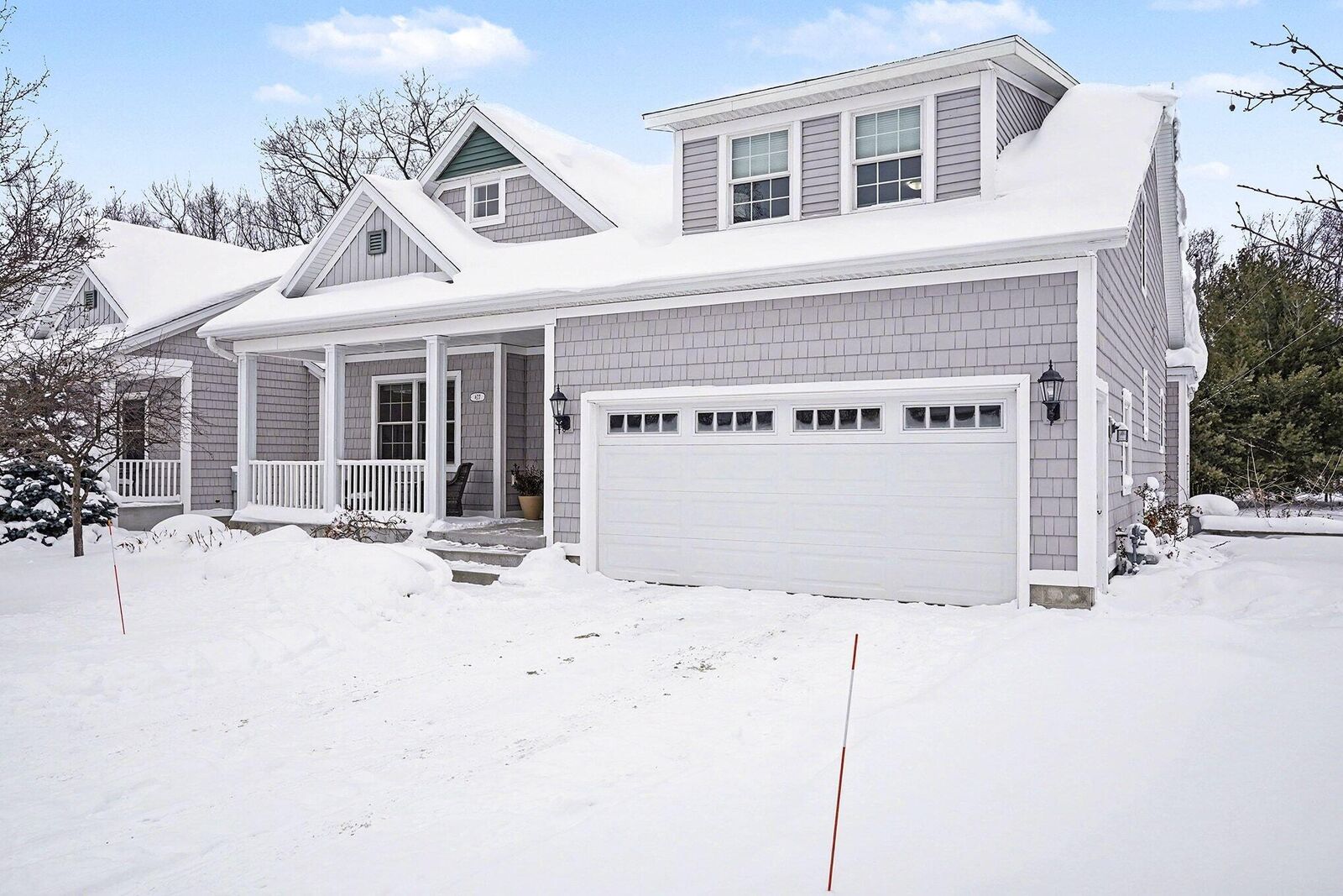 Property Photo: 627 Parkview Avenue MI 49456