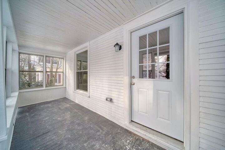 Property Photo: 1506 Pringle Avenue MI 49203