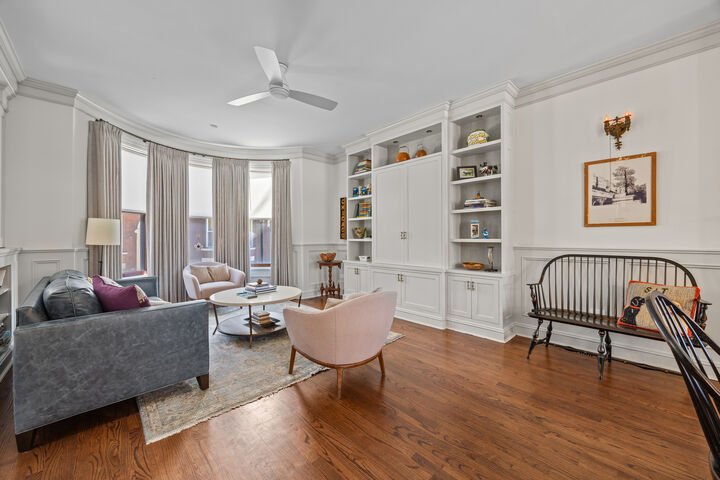 Property Photo:  3818 N Alta Vista Terrace  IL 60613 