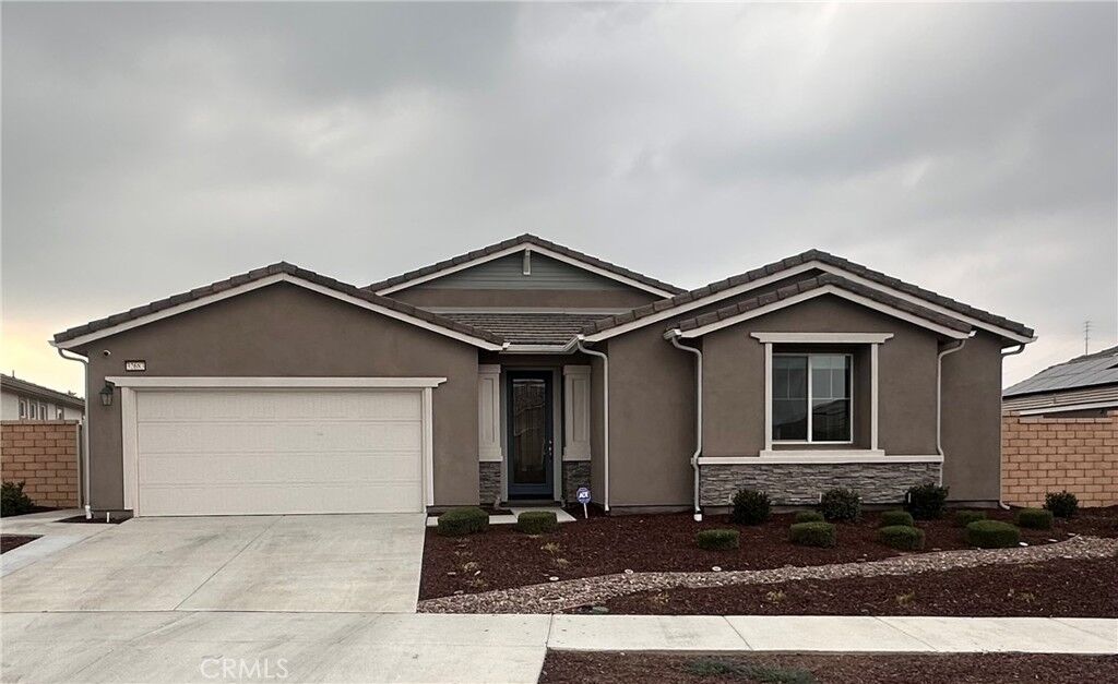 Property Photo:  32683 McKiernan  CA 92584 