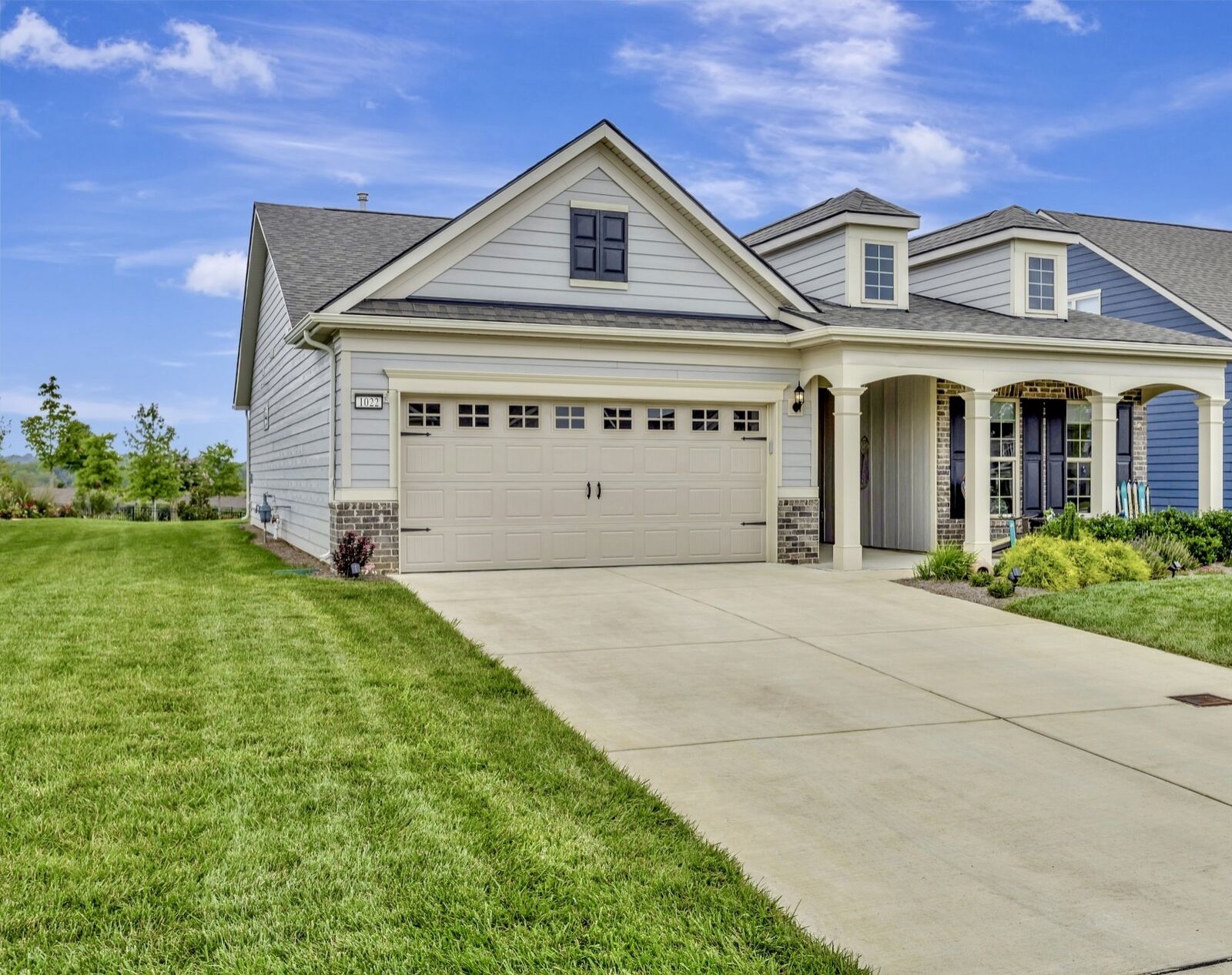 Property Photo:  1022 Sumner Grv  TN 37174 