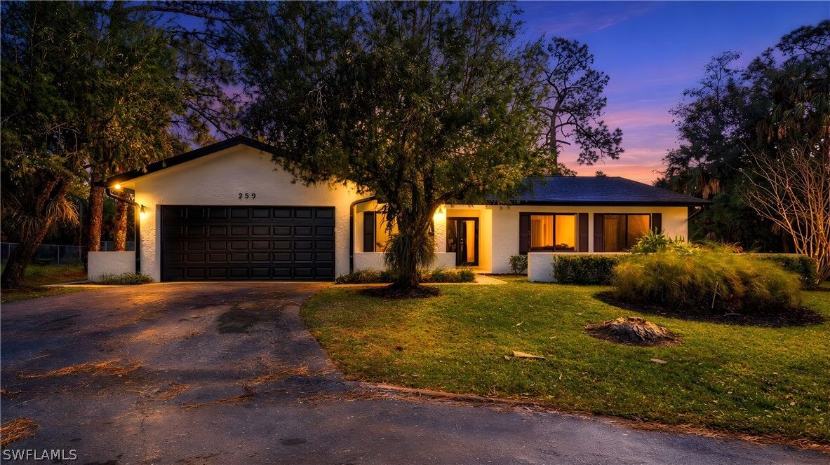 Property Photo:  250 17th Street NW  FL 34120 