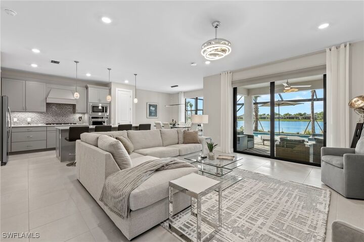 Property Photo: 2147 Yellowfin Circle FL 34114