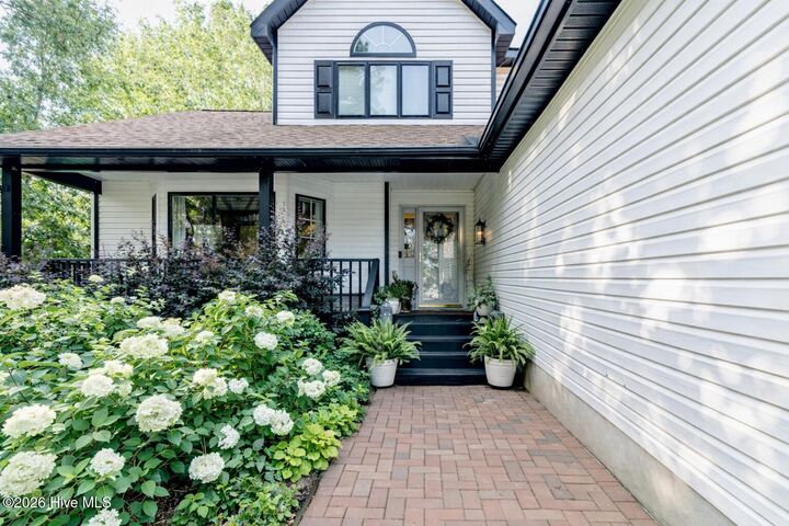 Property Photo:  103 Cobblestone Court  NC 27376 