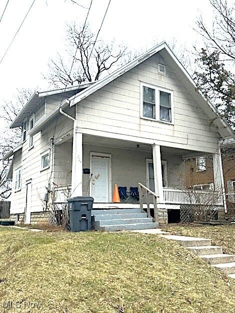 Property Photo:  703 N Collett Street  OH 45805 