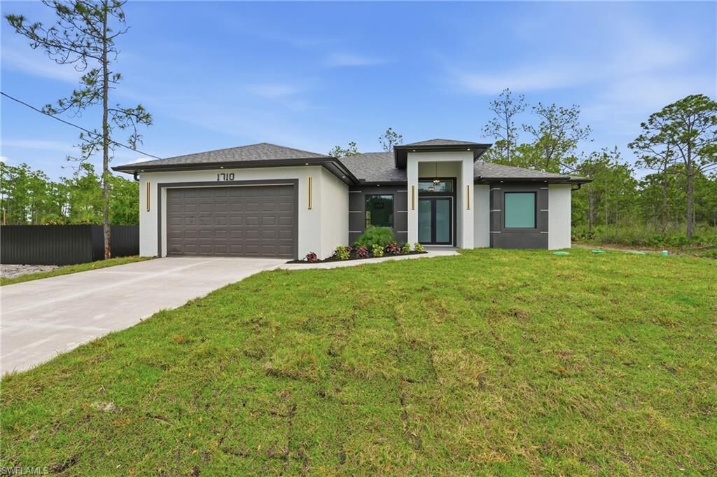 Property Photo:  1710 Williams Ave  FL 33972 