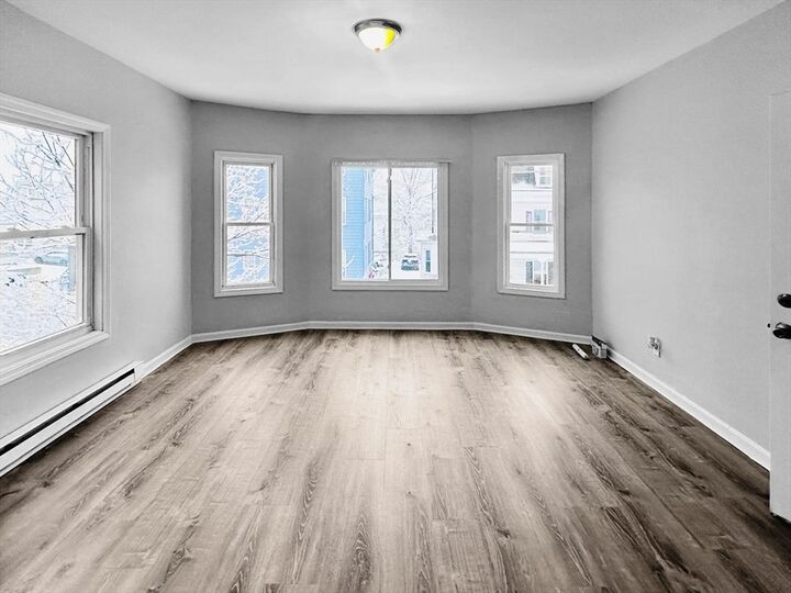 Property Photo:  5 Mt Pleasant  Street 2  MA 01610 