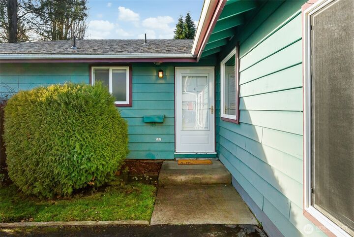 Property Photo:  5893  Aspen Place  WA 98248 