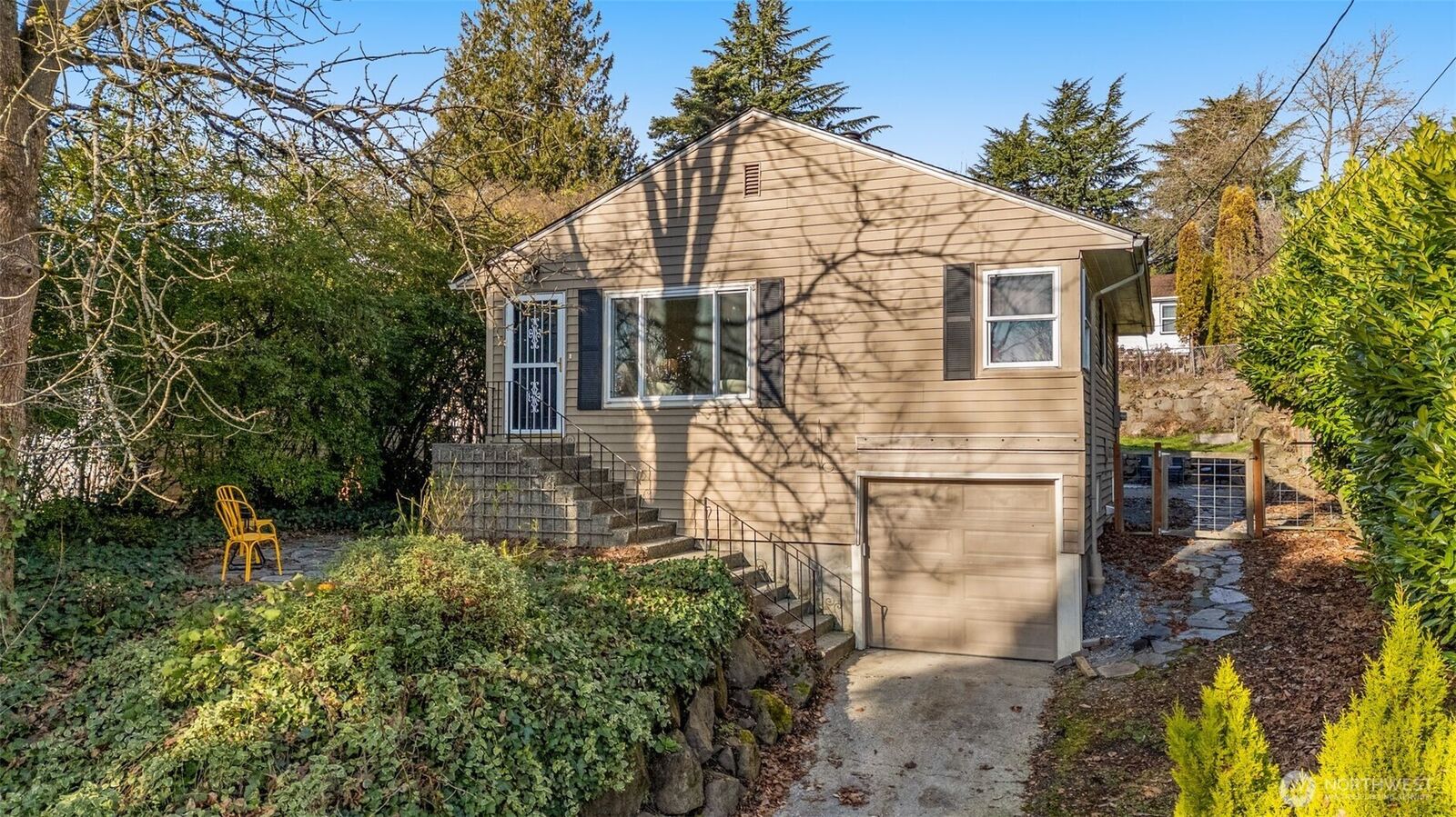Property Photo: 3928 S Pilgrim St WA 98118
