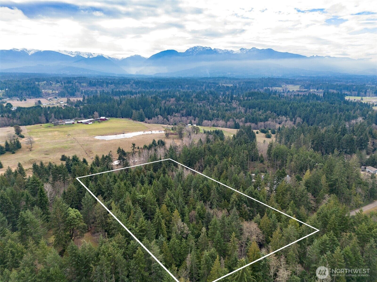Property Photo: 805 Lemmon Road WA 98362