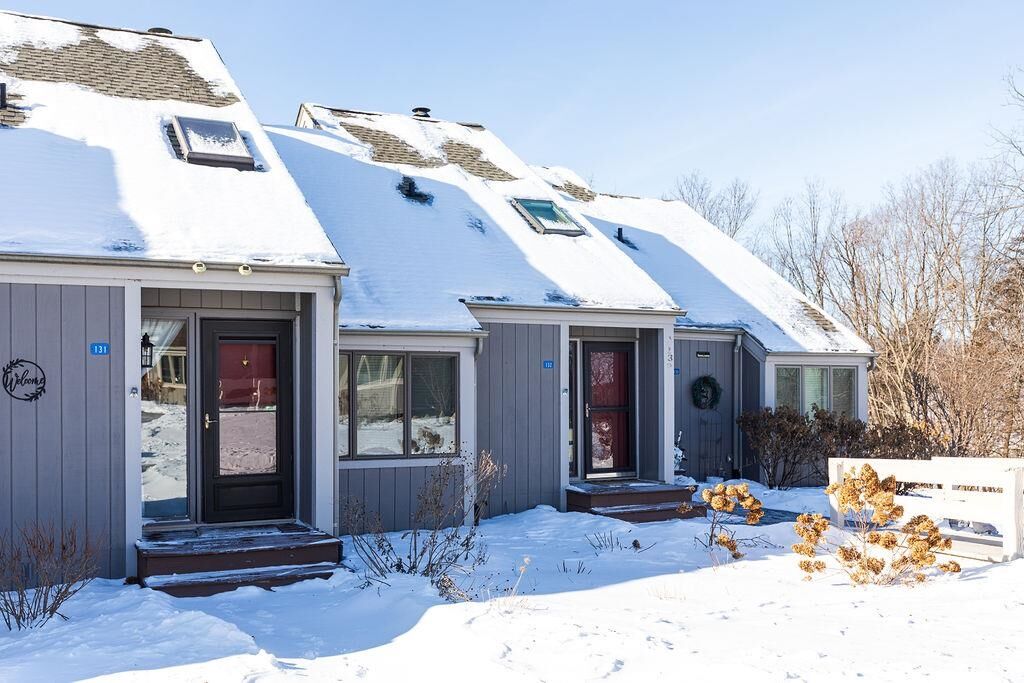 Property Photo: 131 Plum Cove Drive IL 61036