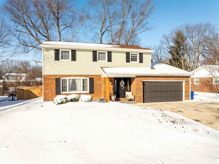 Property Photo:  2220 Parkdale Drive  IN 47374 