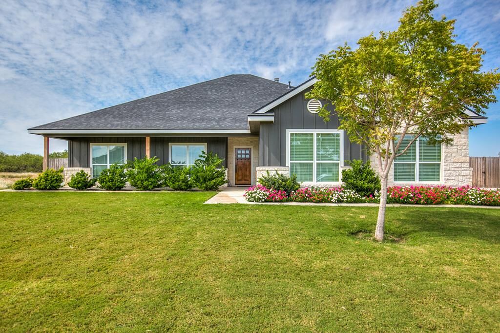 Property Photo:  4529 Old Stone Dr  TX 76904 