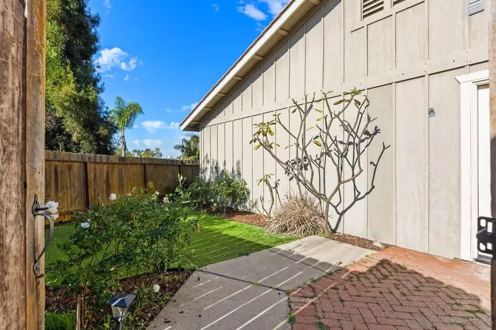 Property Photo: 401 Requeza St F1 CA 92024