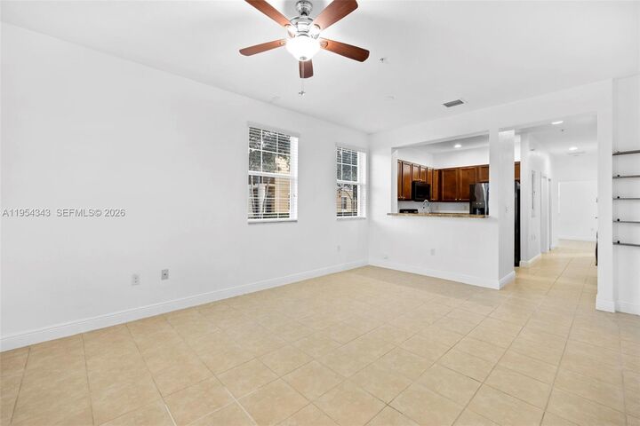 Property Photo:  807 SW 147th Ave 1402  FL 33027 