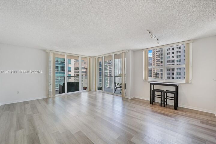 Property Photo:  1155 Brickell Bay Dr 1602  FL 33131 