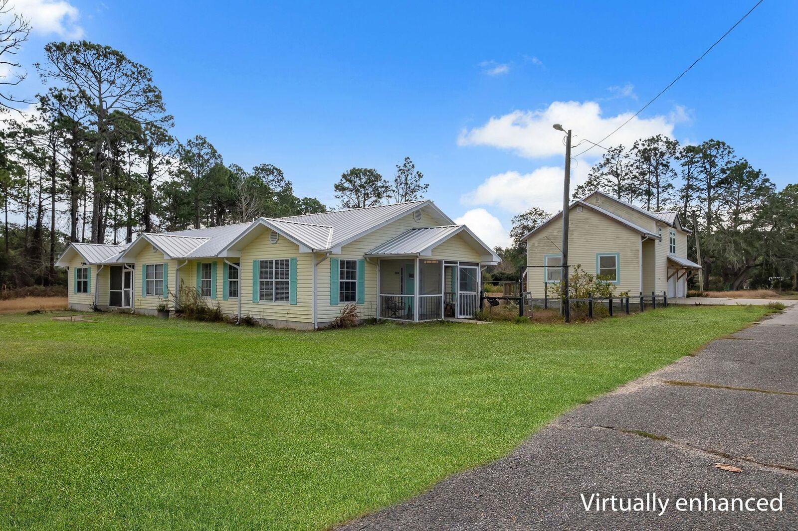 Property Photo:  1105 Gray Avenue  FL 32322 
