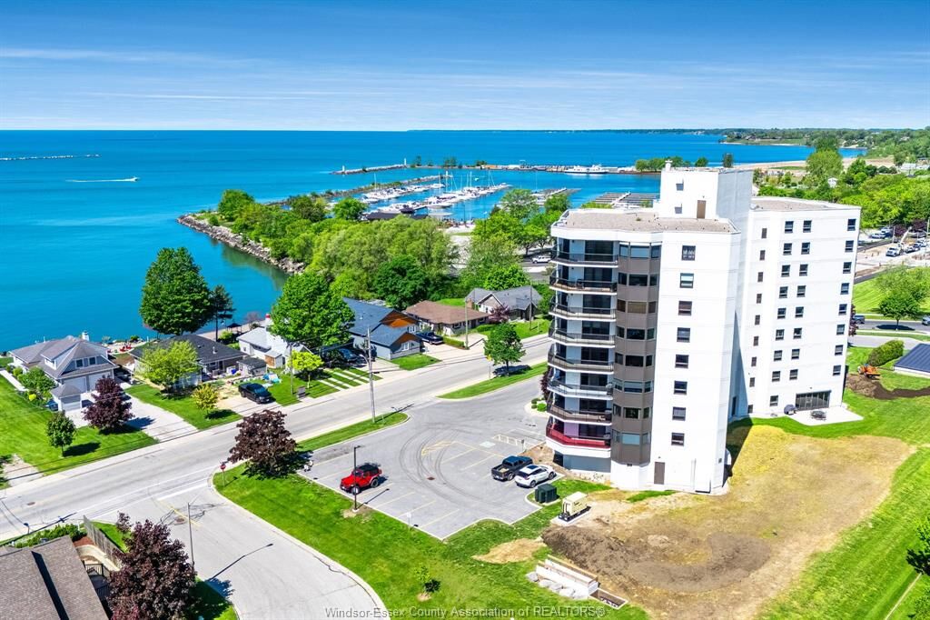 Property Photo: 109 Robson Road 501 ON N8H 3V4