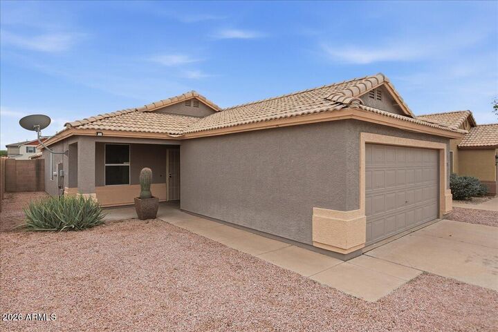 Property Photo:  1825 W Renaissance Avenue  AZ 85120 