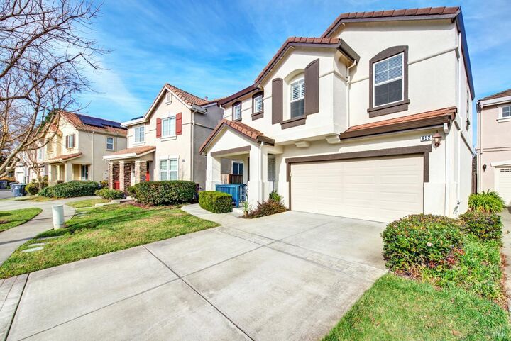 Property Photo: 652 Greentree Circle CA 94534