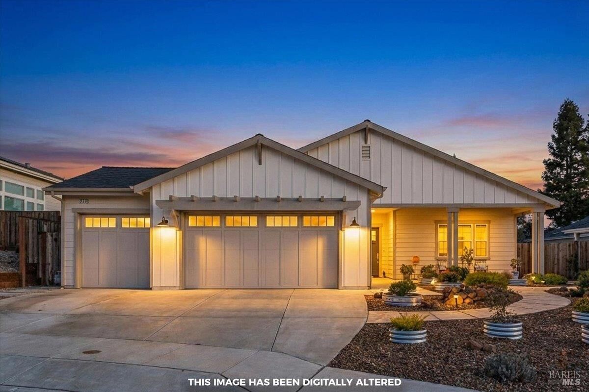Property Photo:  573 Misty Court  CA 95403 