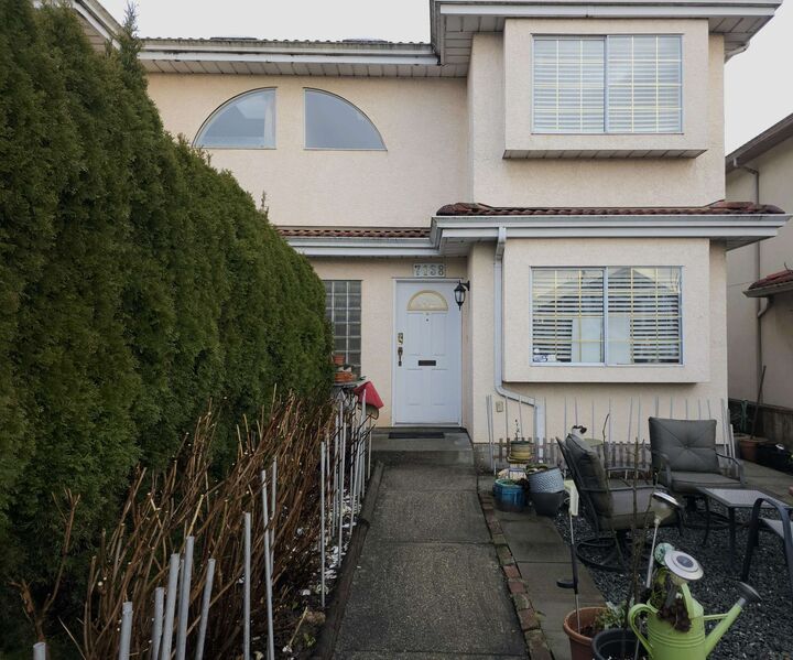 7138 Fraser Street — photo 1