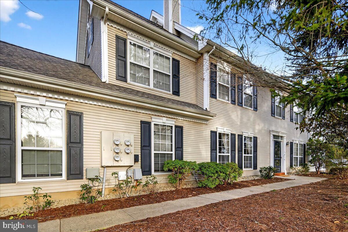 Property Photo:  200 Amberleigh Drive  NJ 08534 