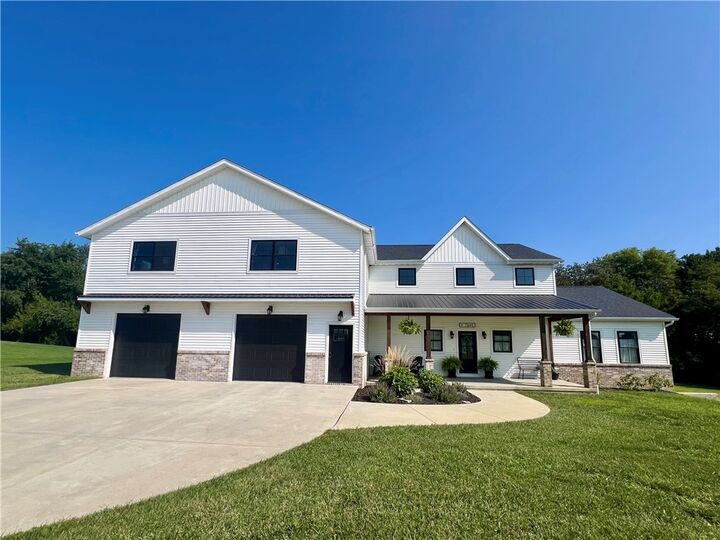 Property Photo: 7845 Fitzgerald Road IL 61727