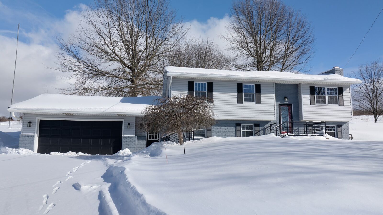 Property Photo:  10859 Hill Road  PA 16442 