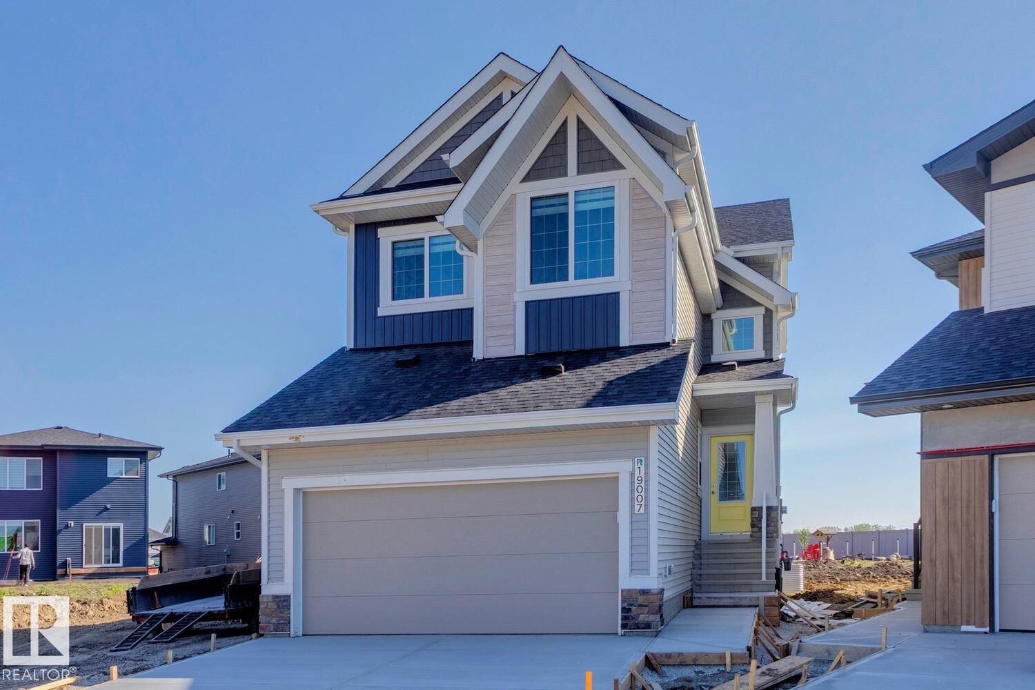 Property Photo:  19007 20 Avenue NW  AB T6M 3E8 