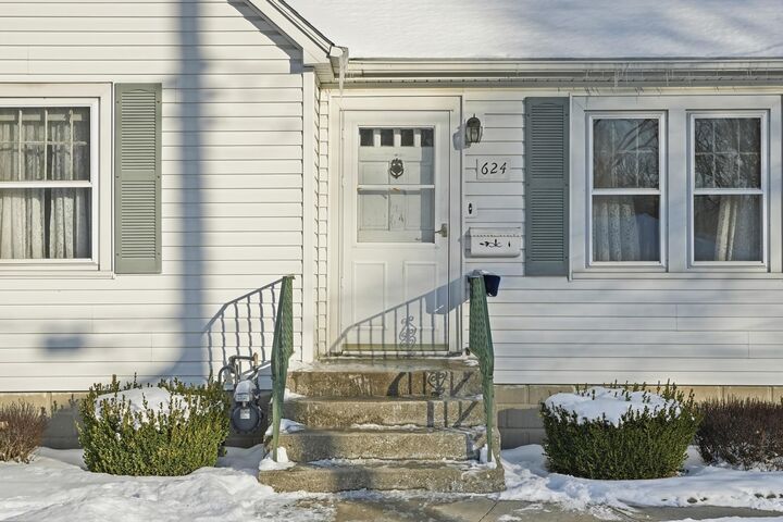 Property Photo:  624 N West Street  IN 46307 