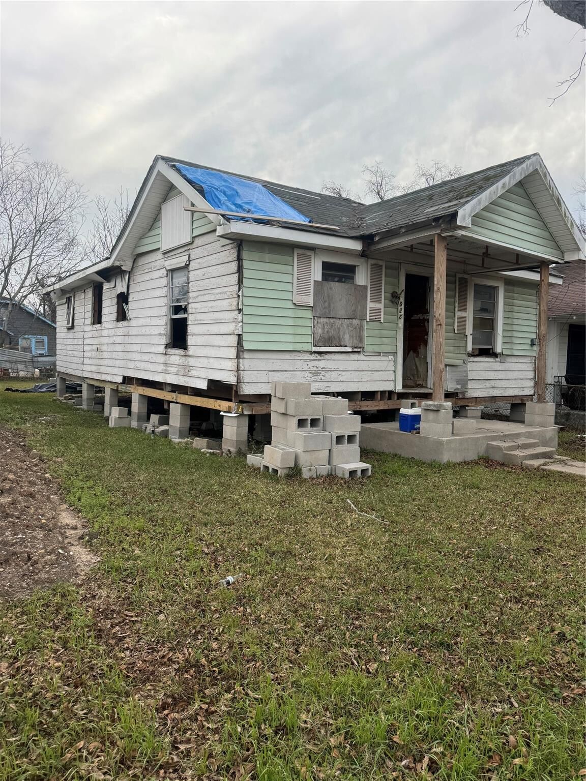 Property Photo:  3926 Sayers Street  TX 77026 