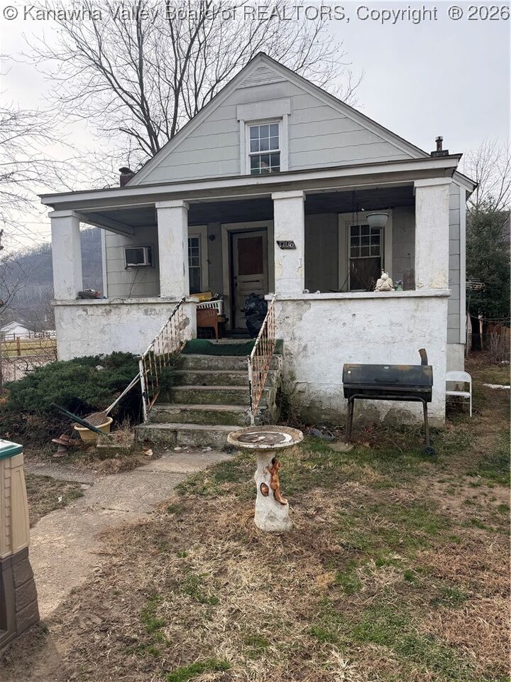 Property Photo: 1706 Orchard Avenue WV 25015