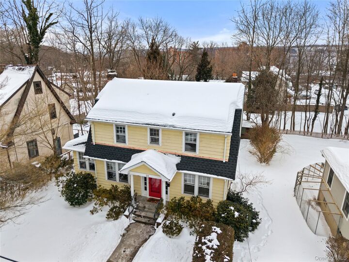 Property Photo:  25 Croton Avenue  NY 10706 
