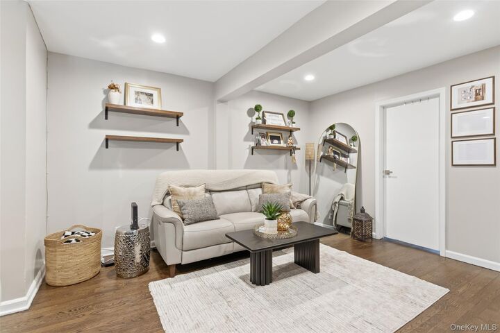 Property Photo:  154 Ravine Avenue 1D  NY 10701 