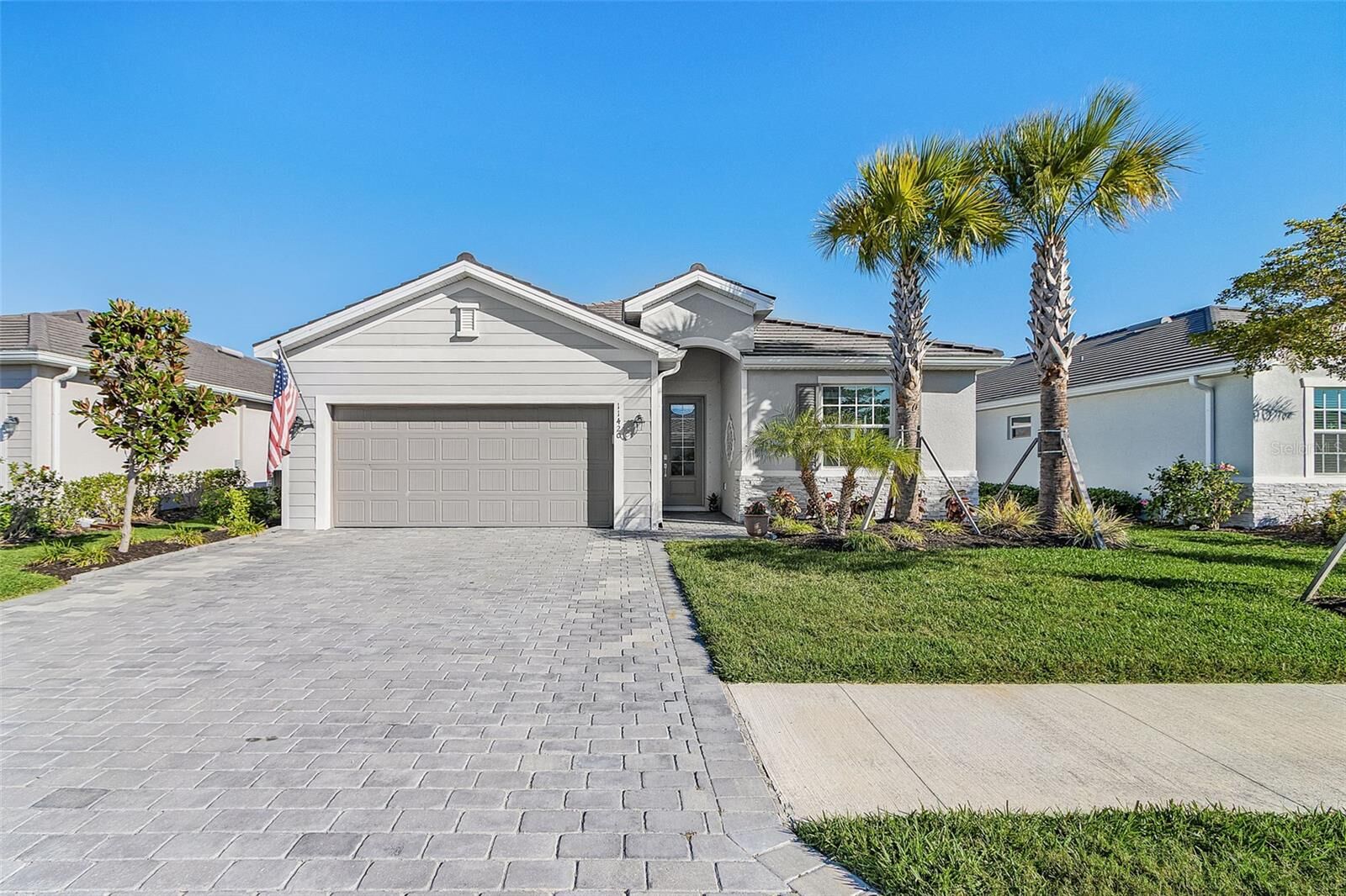 Property Photo: 11420 Burgundy Drive FL 34293